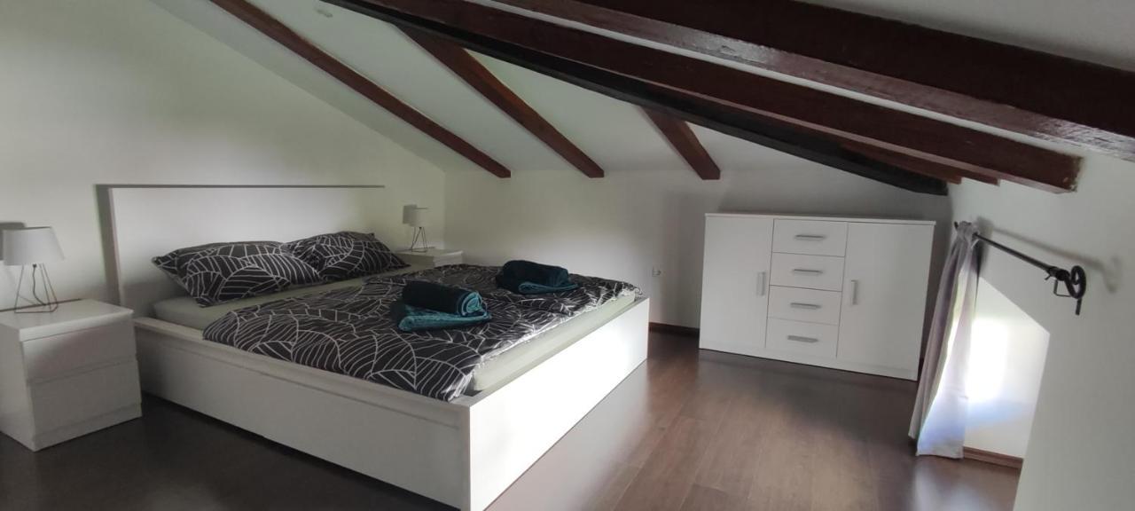 Beautiful Seaside 2 Bedroom Apartment Babina Rabac Exterior foto