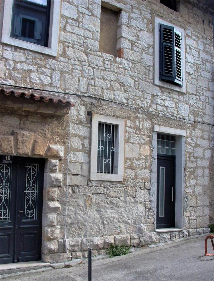 Beautiful Seaside 2 Bedroom Apartment Babina Rabac Exterior foto