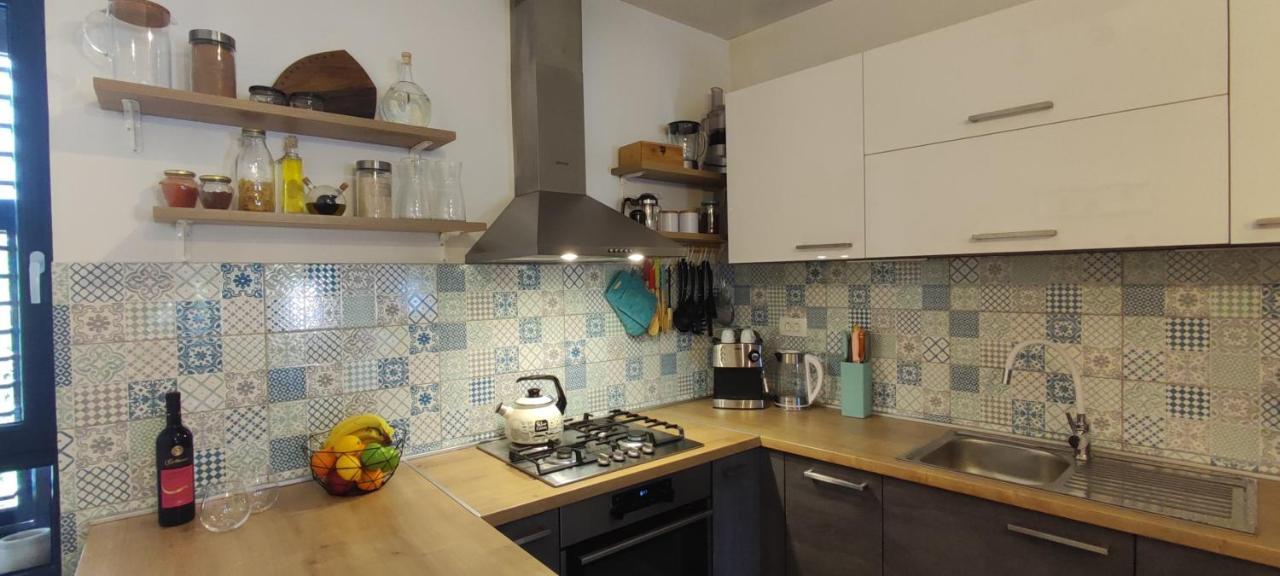 Beautiful Seaside 2 Bedroom Apartment Babina Rabac Exterior foto